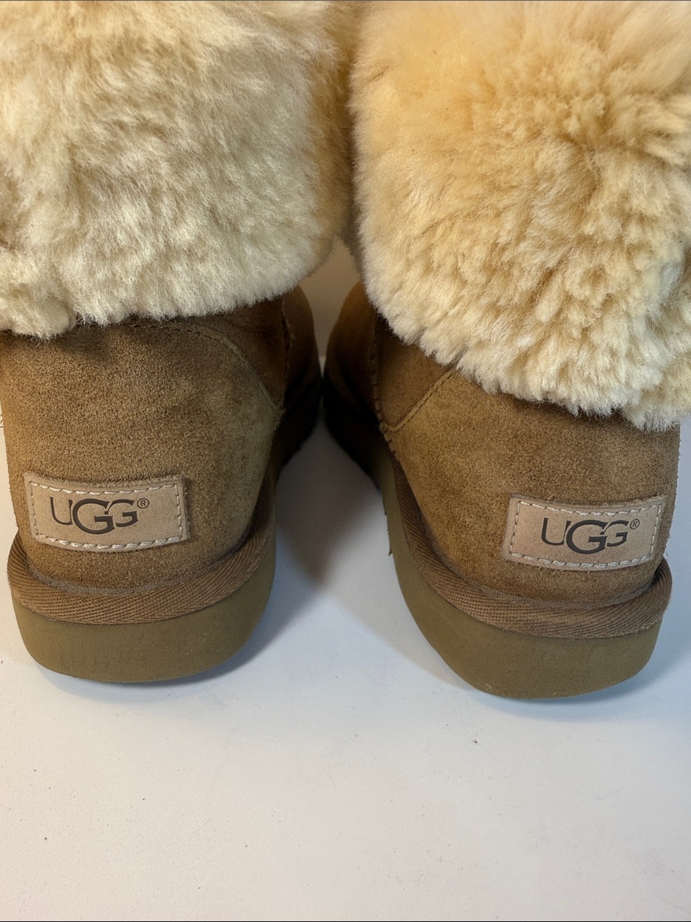 UGG Classic Chestnut Short II Chestnut Suede Boots - Size 7 - Picture 8 of 11